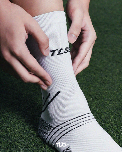 TLSS STRIKER THIN ANTI-SLIP MID-CALF TRAINING SOCKS