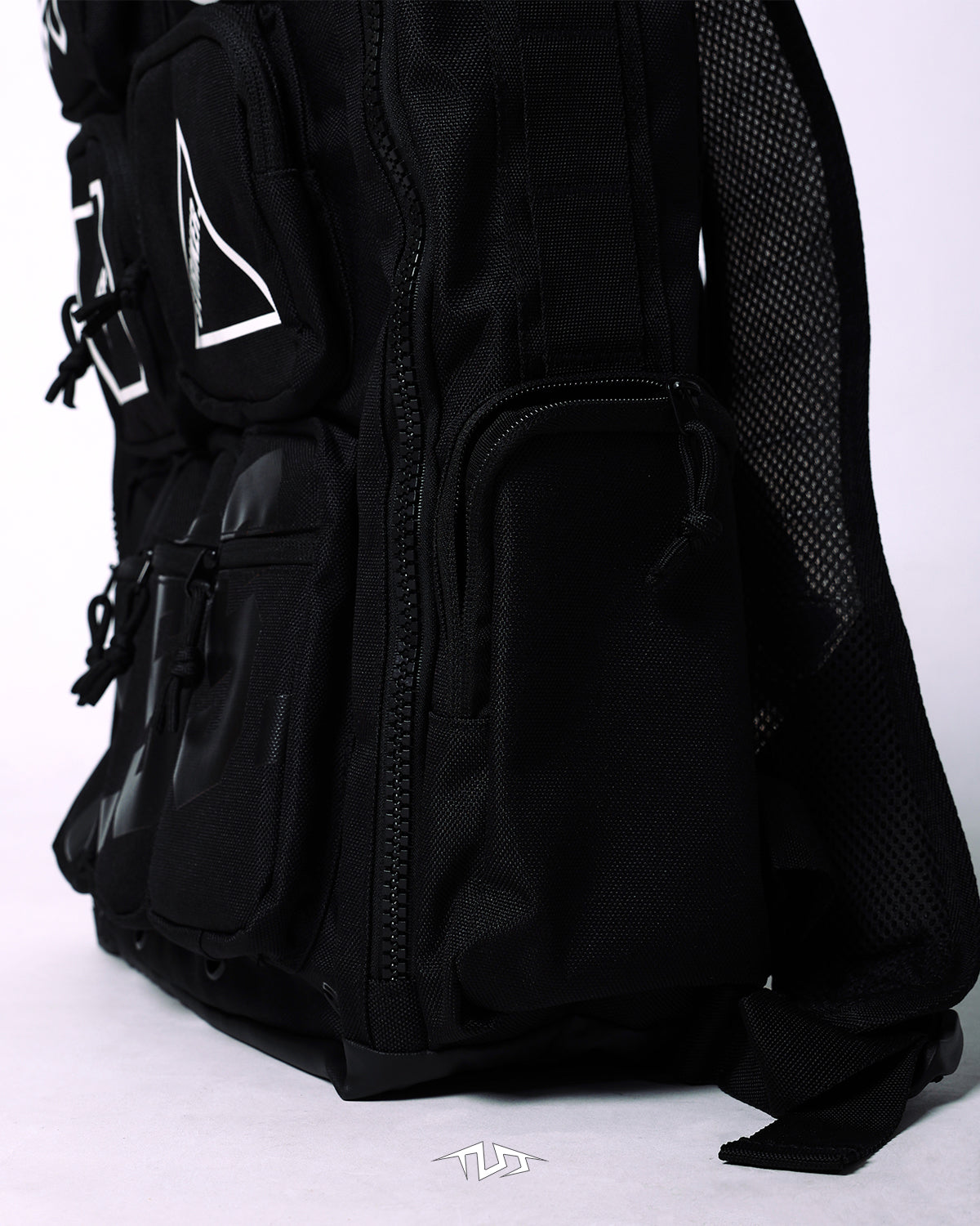 TLSS BND MULTI-FUNCTIONAL SPORTS BACKPACK