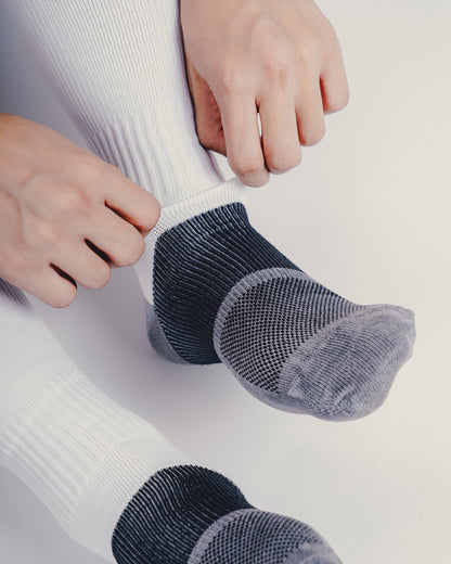 TLSS T-NANO PROFESSIONAL ANTI-SLIP YARN SOCKS