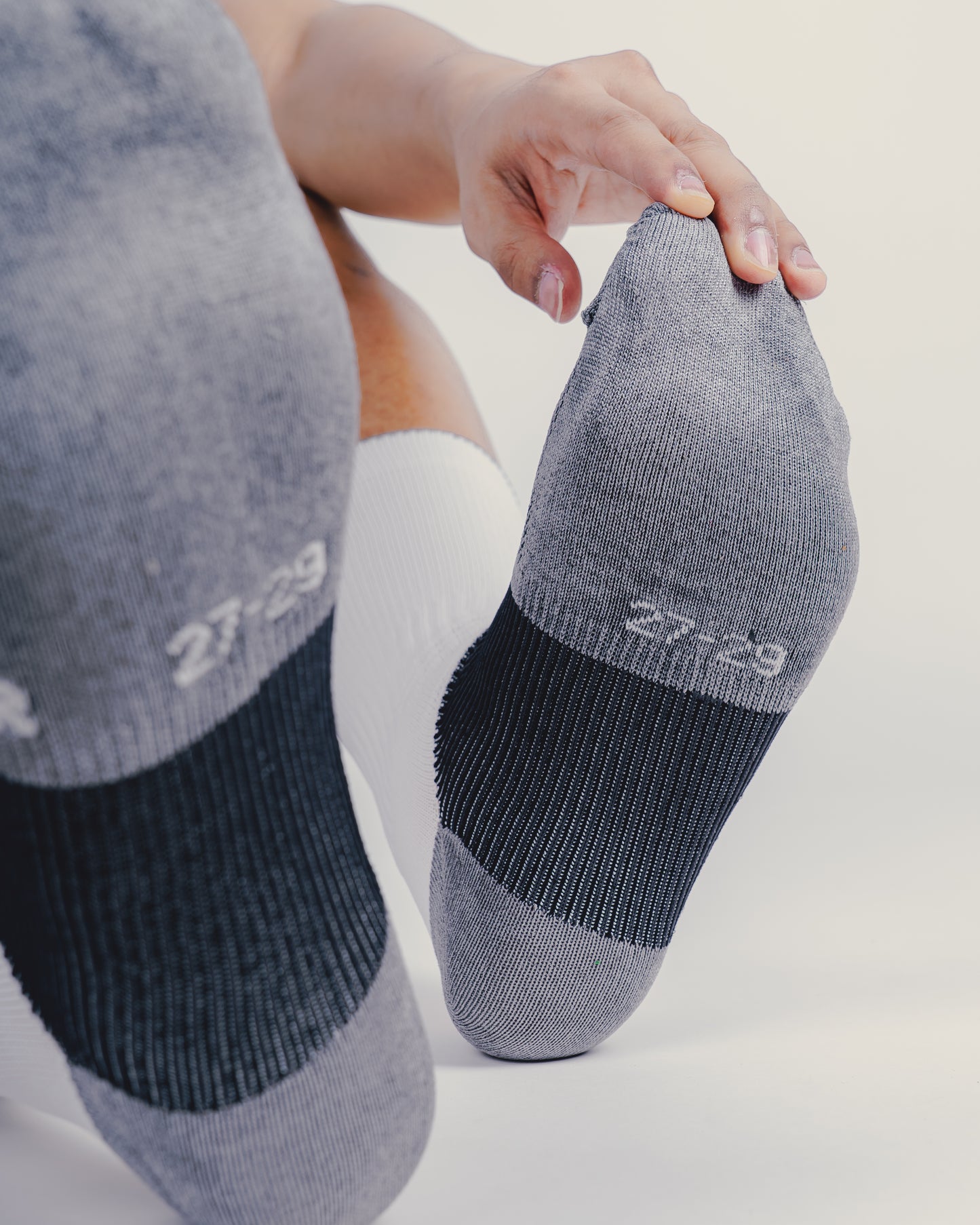 TLSS T-NANO PROFESSIONAL ANTI-SLIP YARN SOCKS
